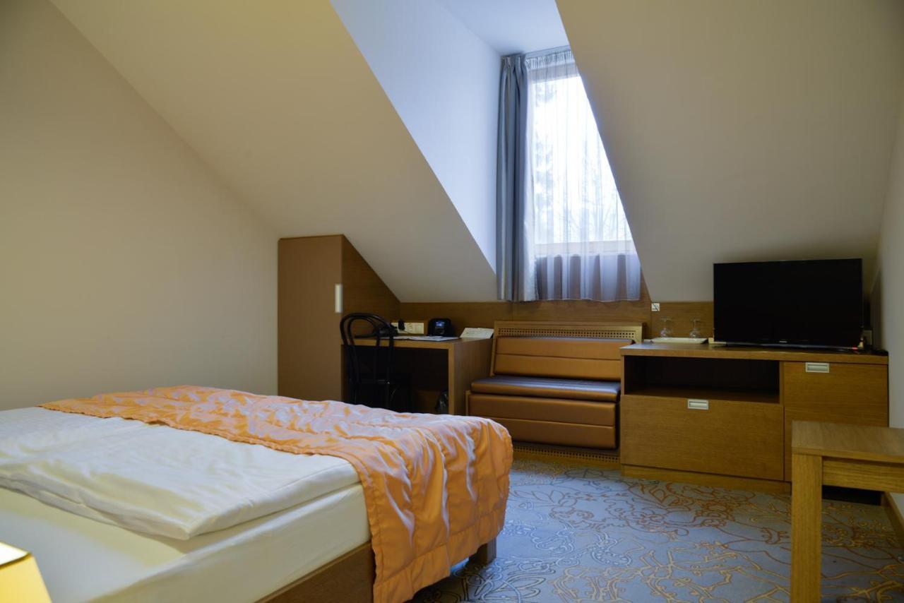 Hotel Pronay-Kastely Alsopeteny Exteriér fotografie