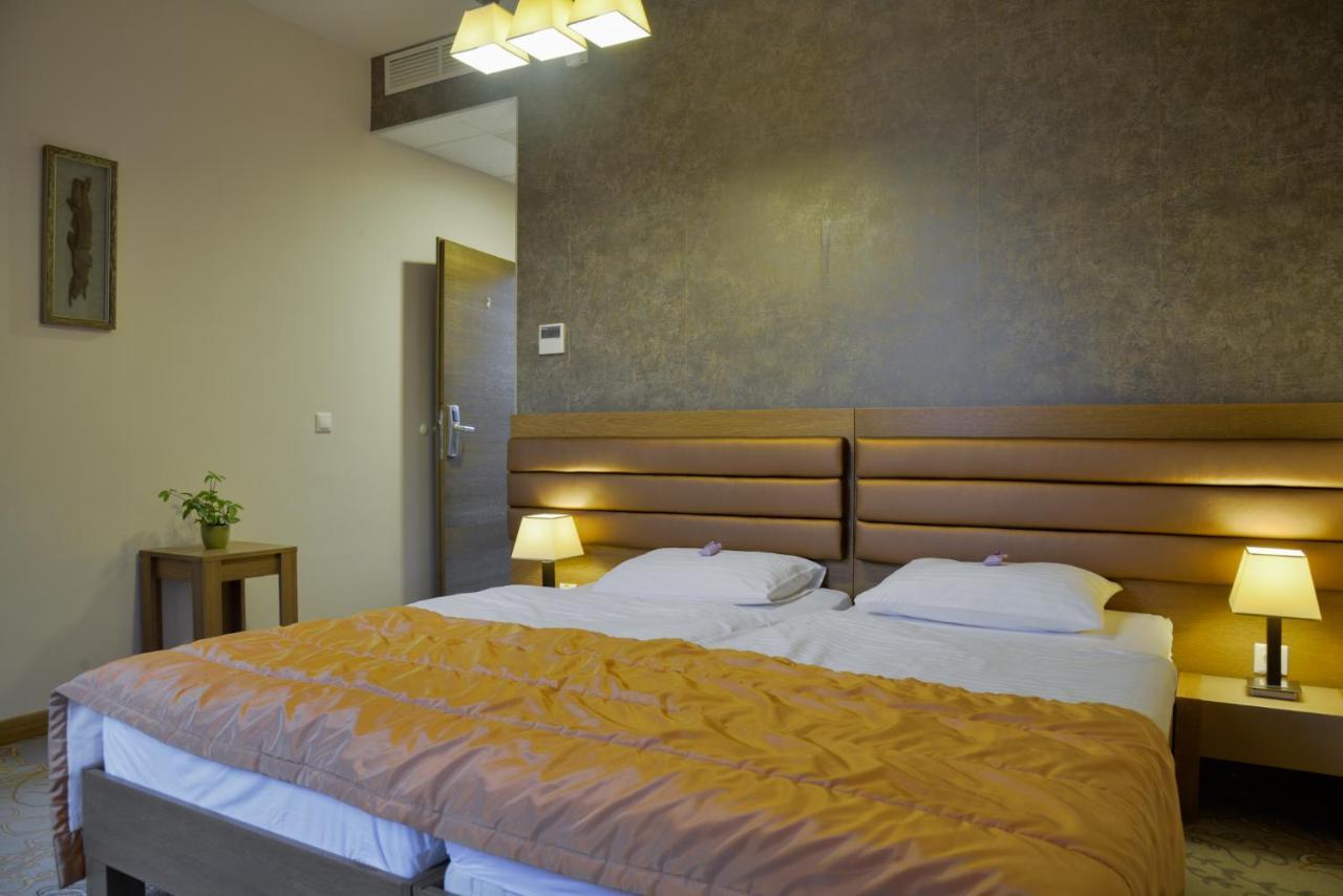 Hotel Pronay-Kastely Alsopeteny Exteriér fotografie